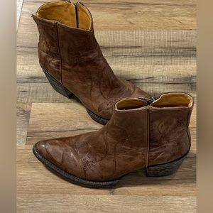 Old Gringo Short Boots Size 7